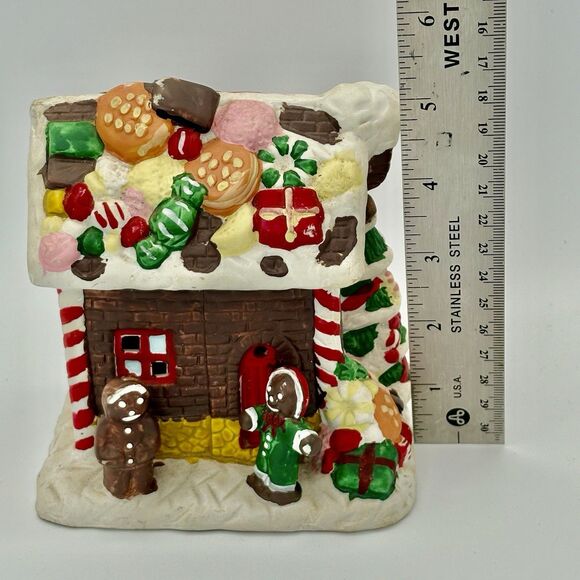Gingerbread Christmas House Porcelain - Picture 4 of 9